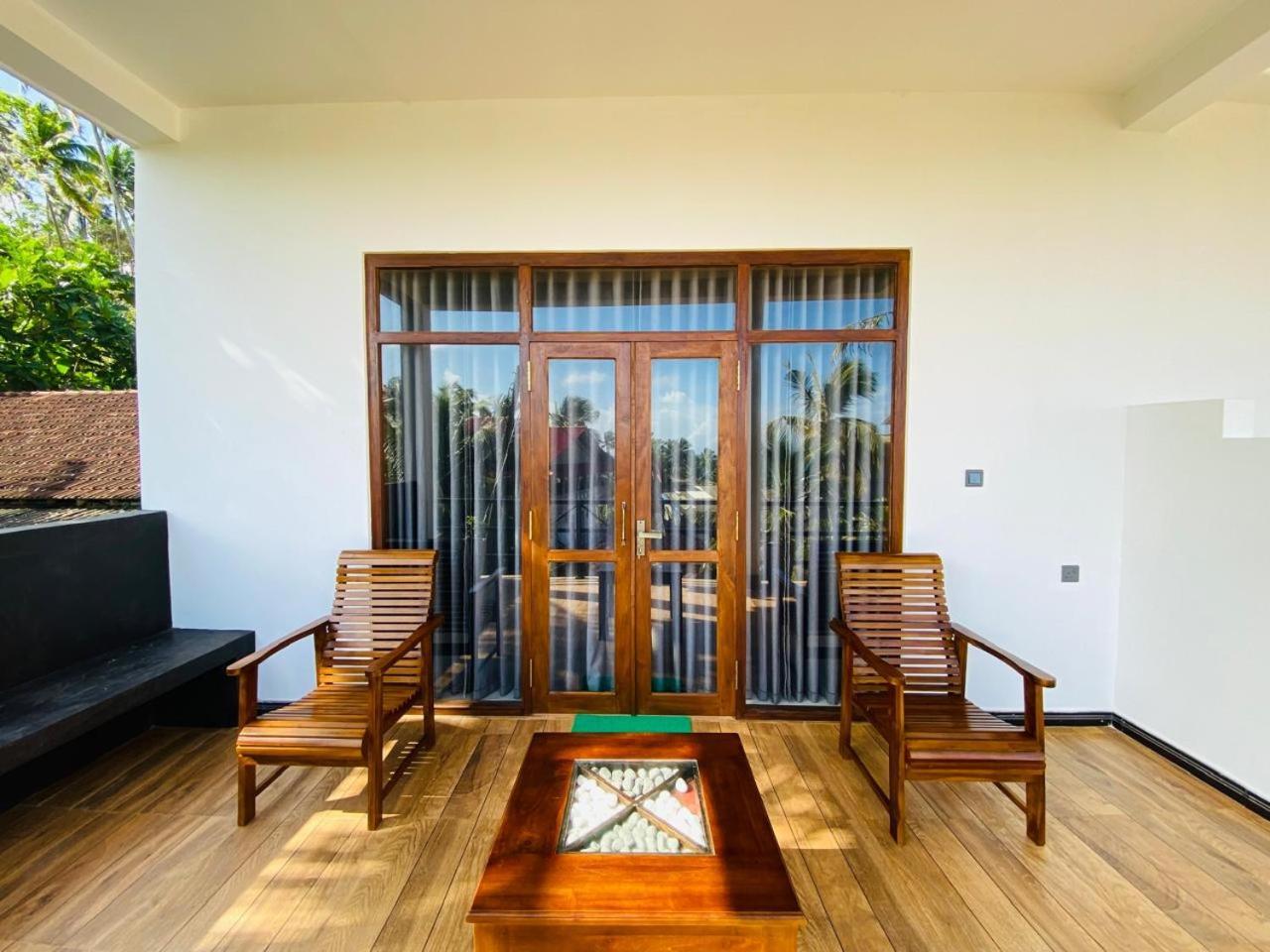 The Wave'S Guest House Mirissa Exterior photo