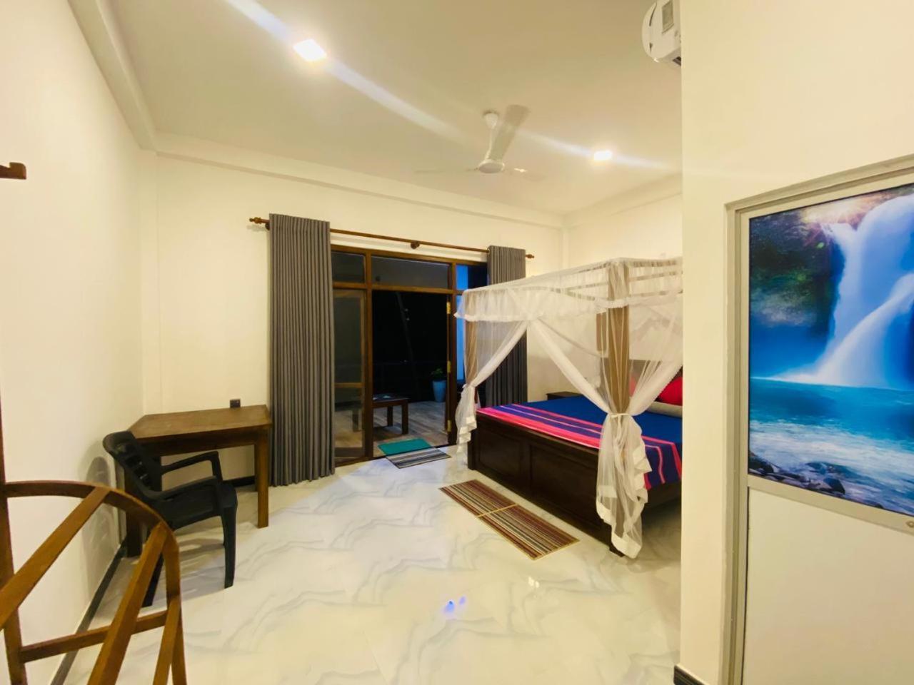 The Wave'S Guest House Mirissa Exterior photo